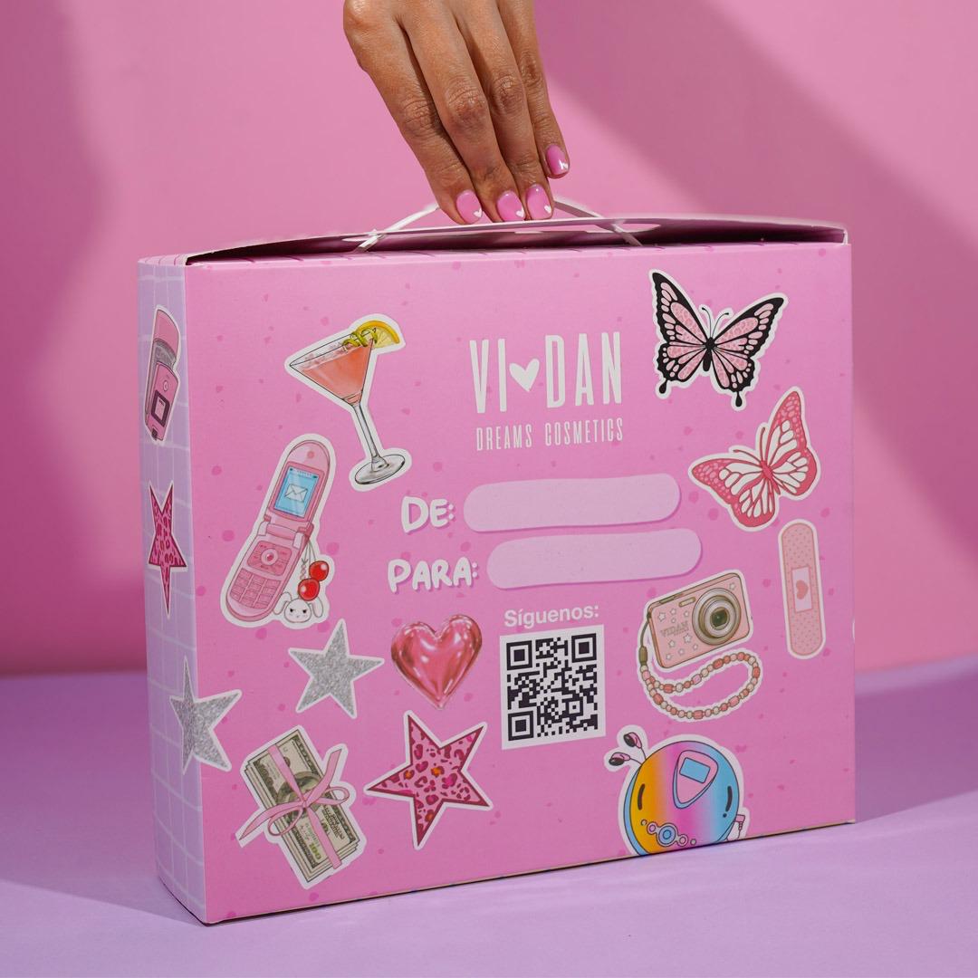CAJA DE AMOR Y AMISTAD